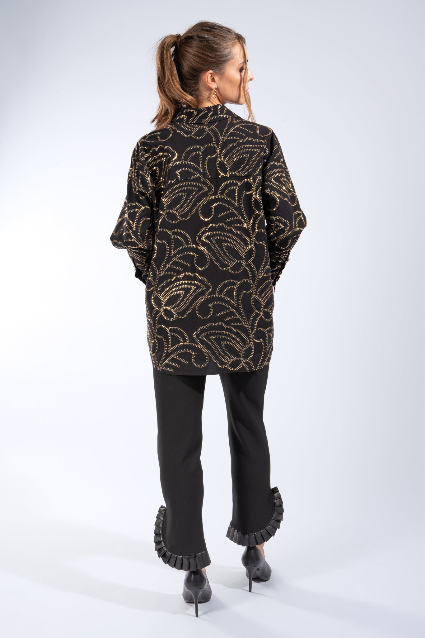 Oversized Hemdbluse aus bestickter Baumwolle