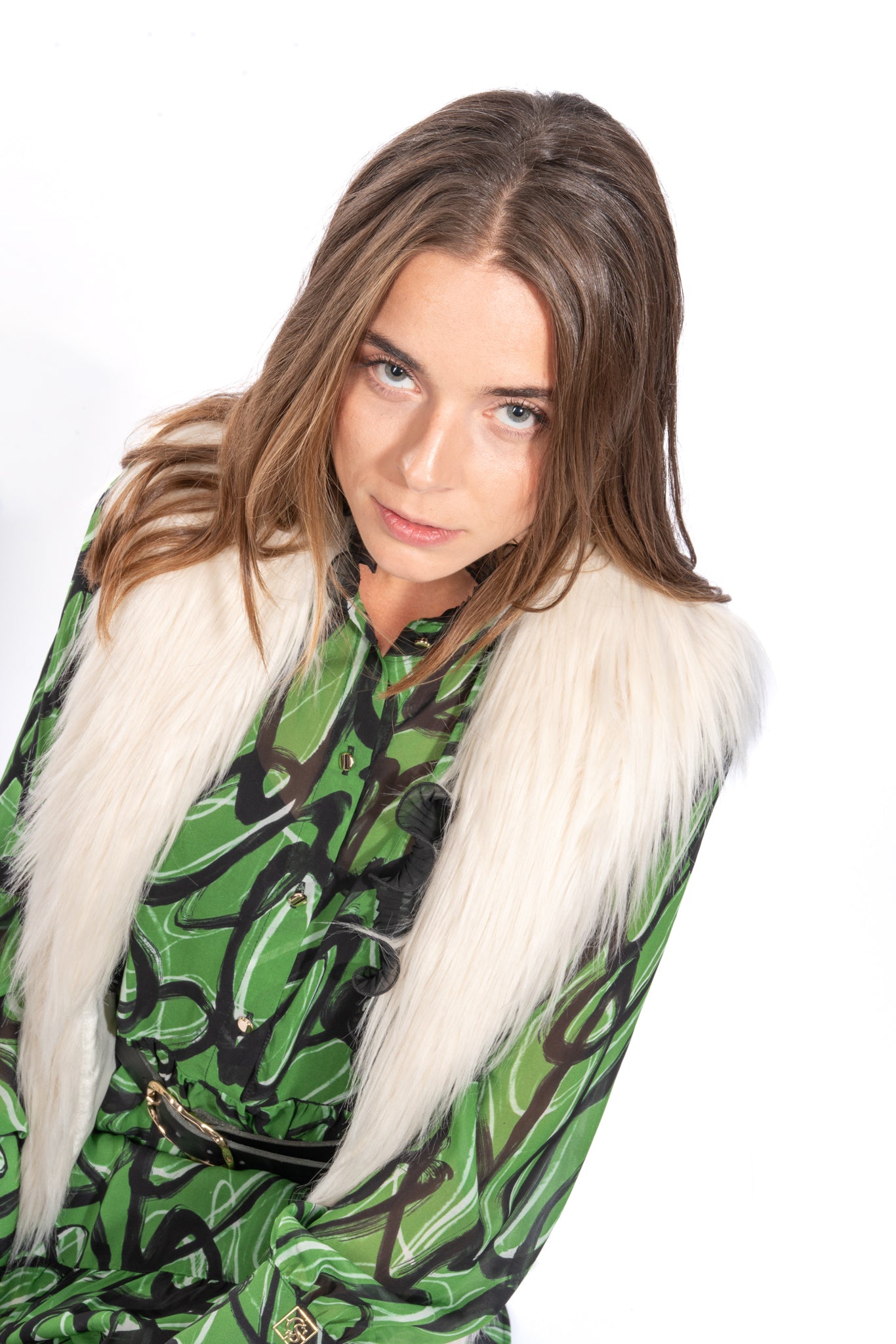 Midikleid aus Chiffon mit Plisseefalten in grafischem Print