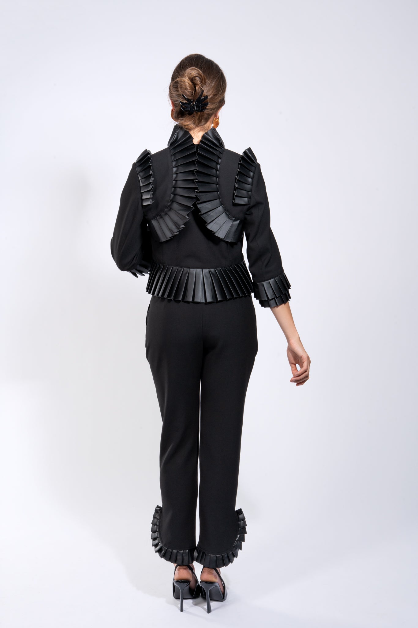 Designer-Anlass-Jacke mit veganen Lederfalten