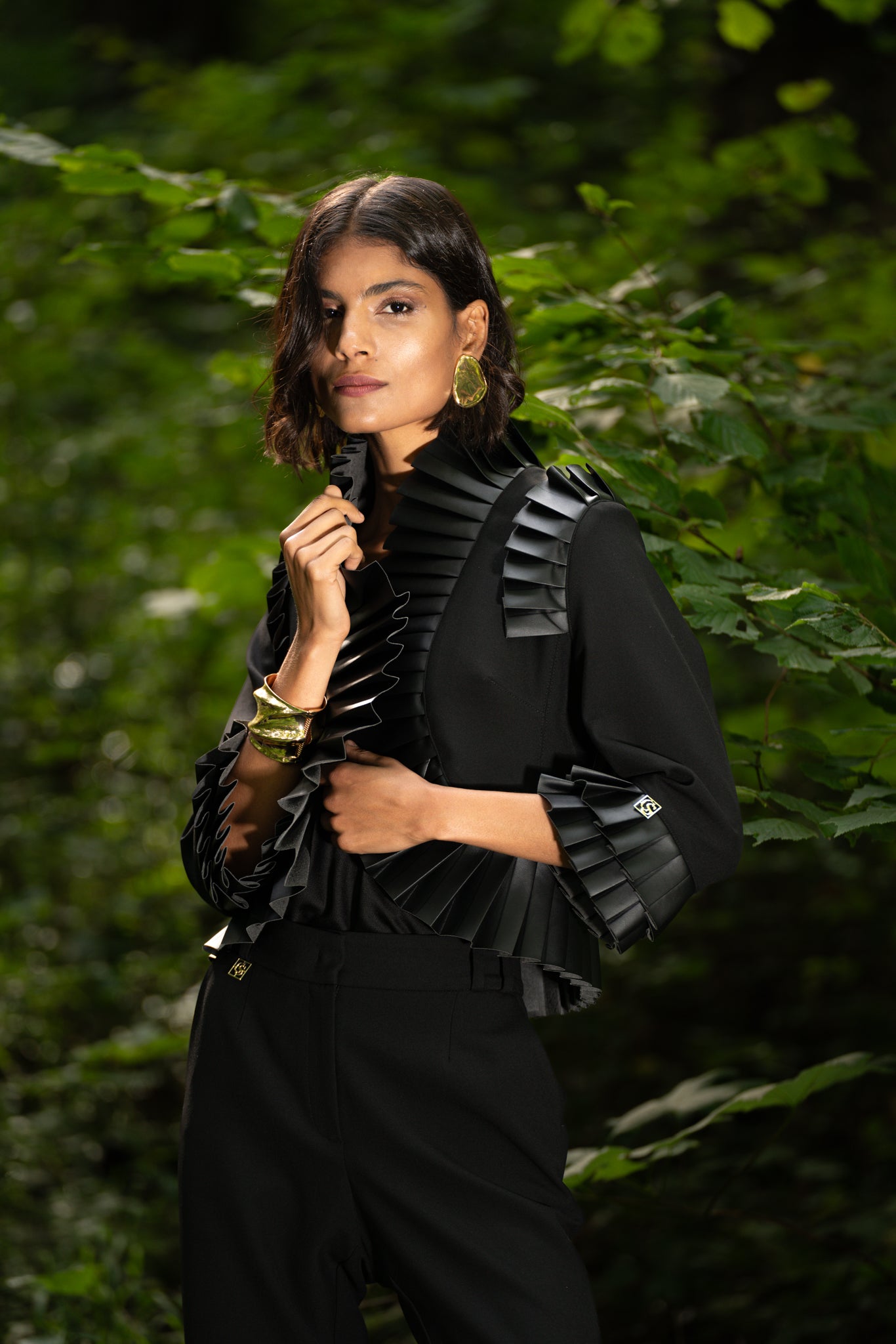Designer-Anlass-Jacke mit veganen Lederfalten